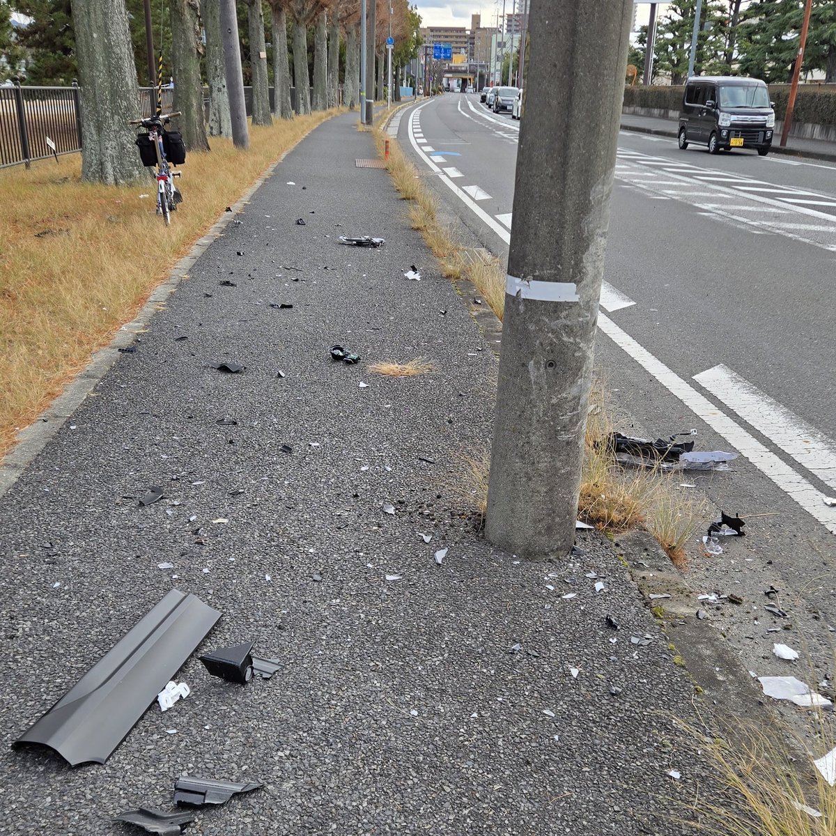 村ひであき tweet media