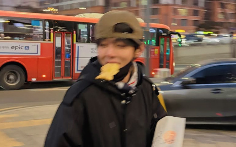 ev (@taevcrew) on Twitter photo 