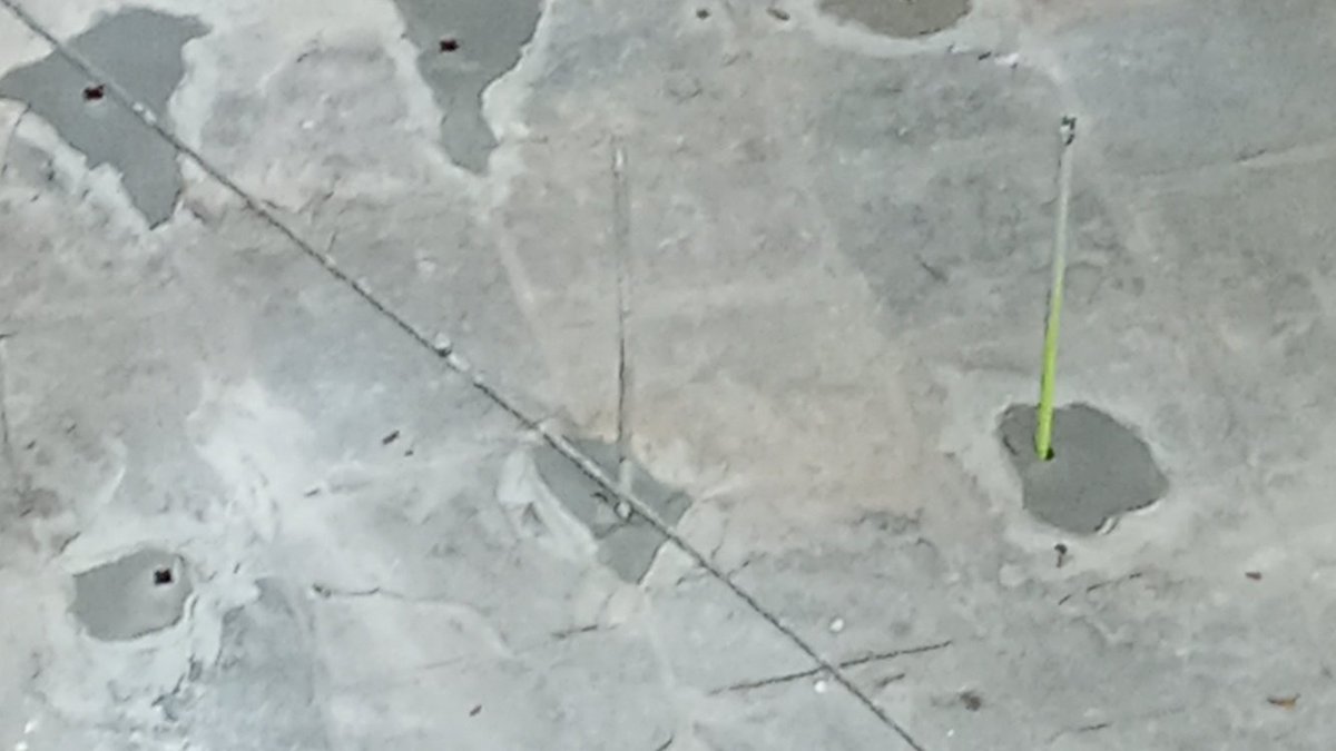 archu44's tweet photo. Is GHMC can legally allow this kind of drilling and installation on public footpath by anyone??

@CommissionrGHMC 
@GHMCOnline 
@gadwalvijayainc 
@ZC_Khairatabad https://t.co/E0mCaLb1zQ