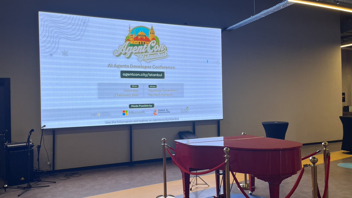 Global AI Community’nin düzenlediği Agent Con İstanbul’dan herkese selam. İlk kez bir vlog çekiyorum, başarılı olursam birkaç gün sonra izlersiniz 😊