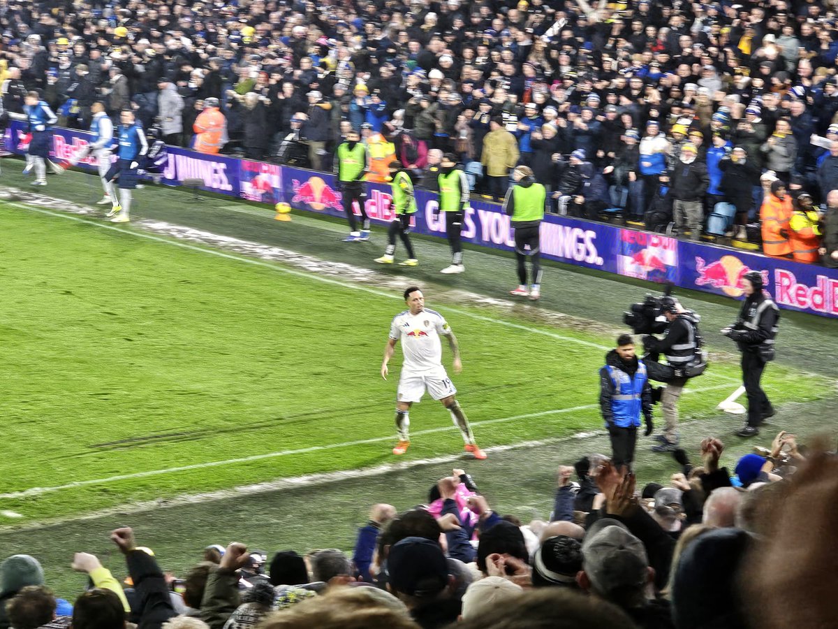 chris walker tweet media