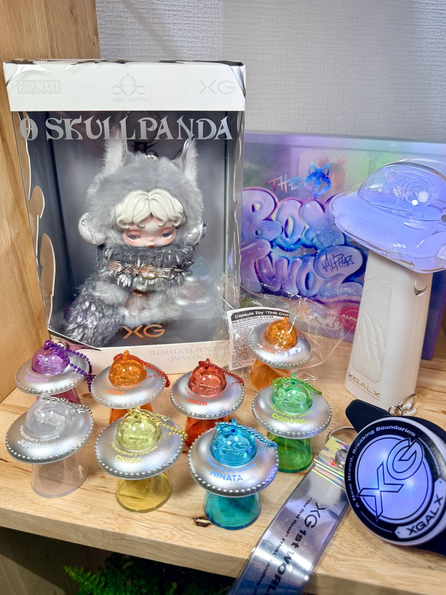 XGのガチャガチャ(※LIVEの銀テが収納できる天才グッズ) 8回まわして7色