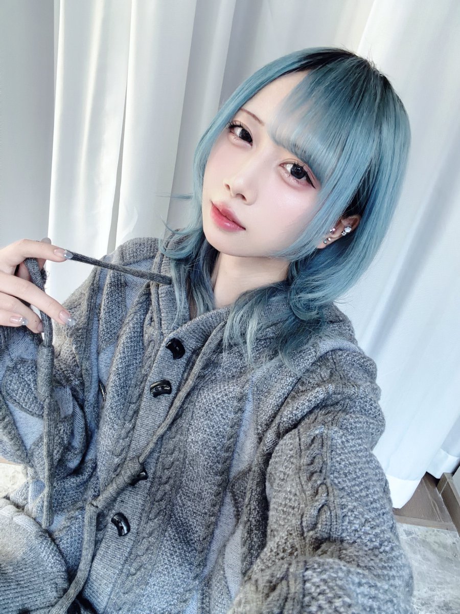 この髪型久しぶりだね