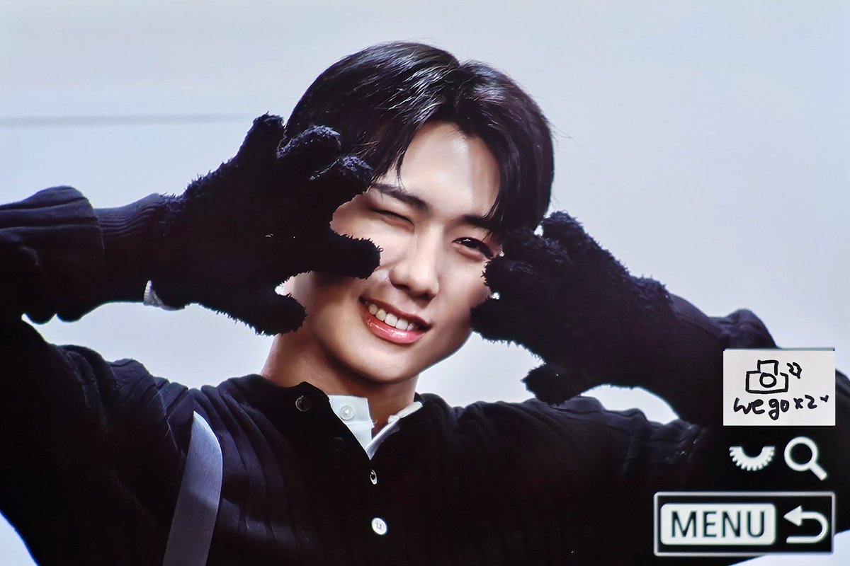 260207 DKZ 에버라인 시즌그리팅 대면팬싸 #주원 Preview

앙🖤