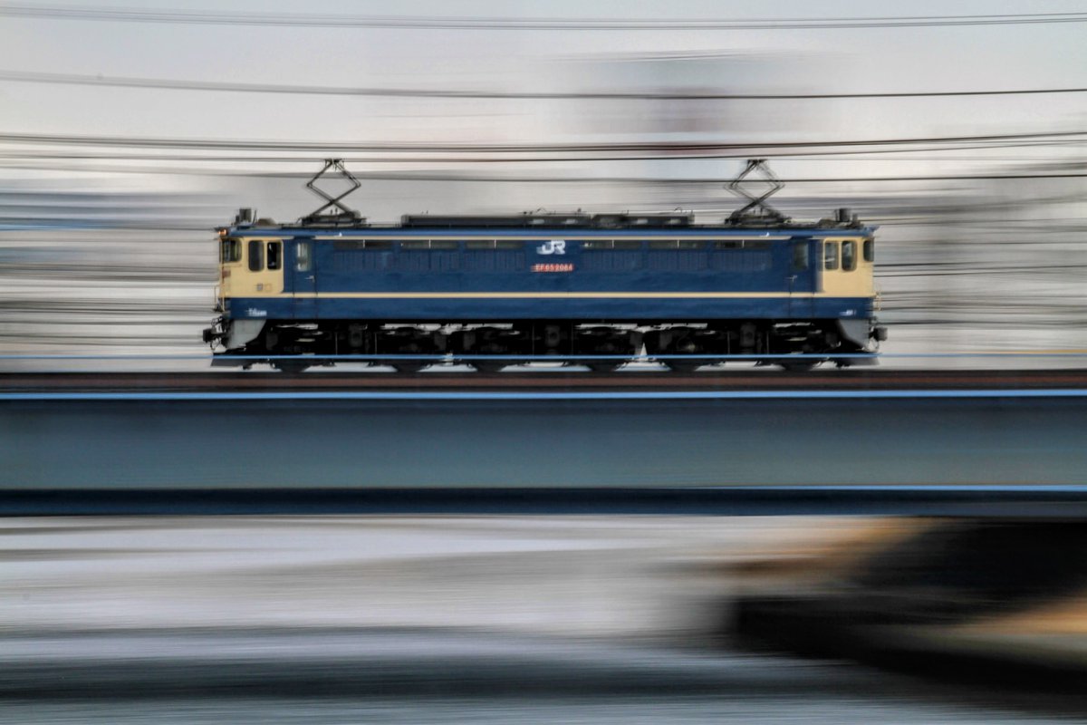 2026/02/07 単1295 EF65 2084 修業が足りないですね・・・。