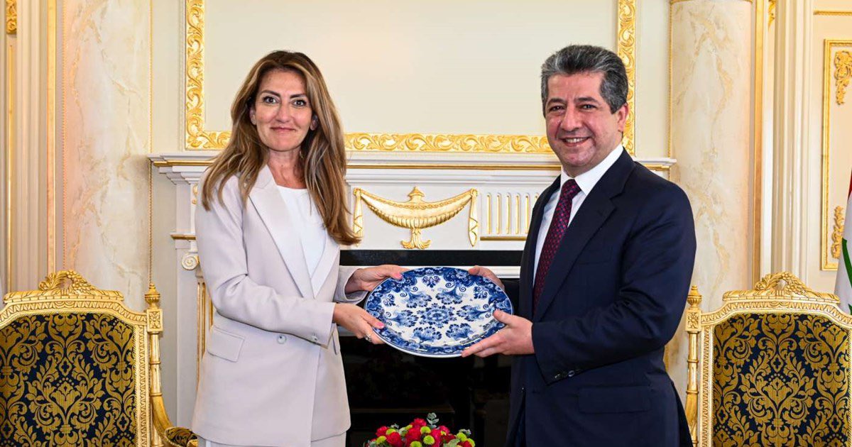 ChiyaSharif's tweet photo. Pîroz bit Dilan Xan, 
@DilanYesilgoz https://t.co/i1yGuHxa1S
