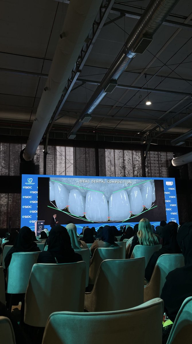 مُنيرة tweet media