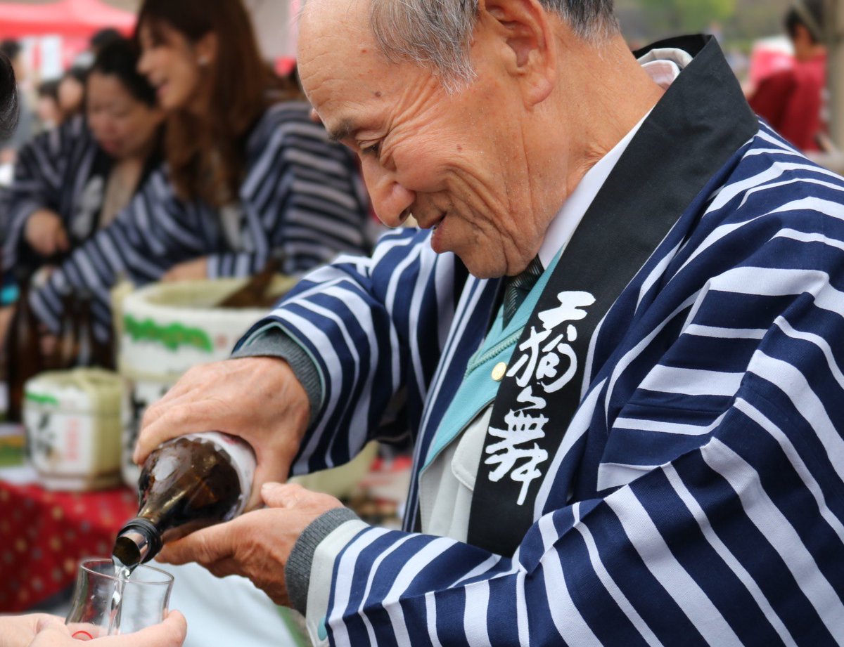 【中 三郎】

令和八年二月四日、車多酒造 名誉杜氏 中三郎 が逝去されました。
生前に賜りましたひとかたならぬご厚情に対し、ここに謹んで御礼申し上げます。