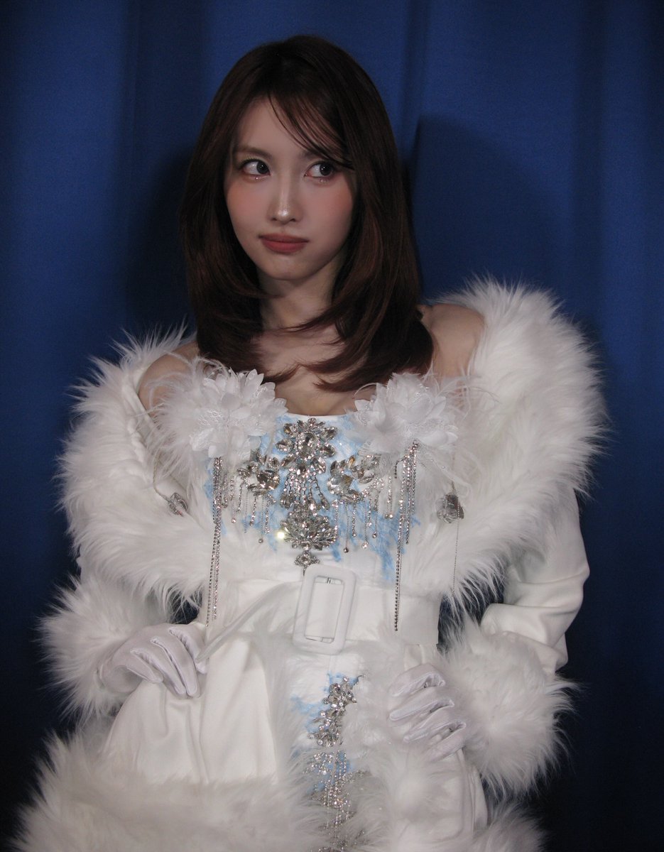 MOMO FOR USJ SHE'S SO GORGEOUS