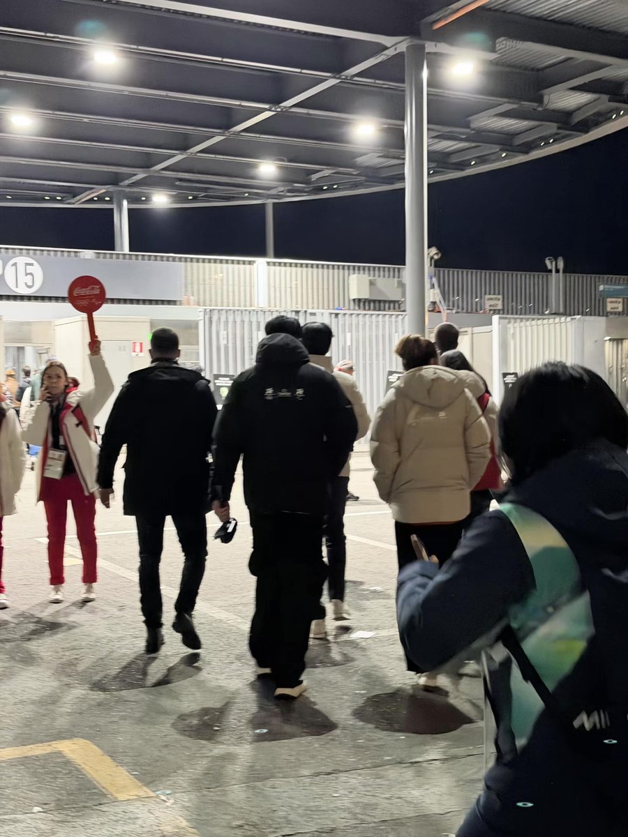 是谁在米兰看到了朴宝剑！！！
因为太激动以至于回神的时候已经忘记开实况 只有模糊的照片

xhslink.com/o/8TnOtrDJOVl 

#박보검 #ParkBoGum