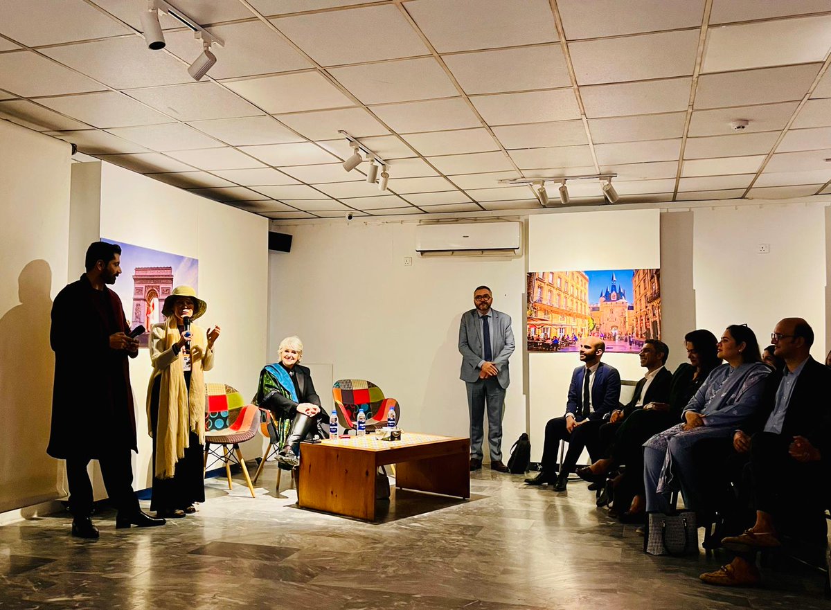 FranceinPak's tweet photo. 🇨🇵 🇵🇰 The Embassy is happy to support the unwavering commitment of CLJ and its director Mary Gill towards minorities, especially sanitation workers and their families.
@maryjamesgill 
@francediplo_EN 
@FranceinPak https://t.co/YNLEr7OPkA