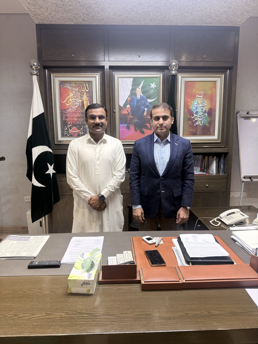 javed_ghous's tweet photo. With my Boss Worthy Deputy Commissioner District Korangi Karachi https://t.co/jKreGJNNiI