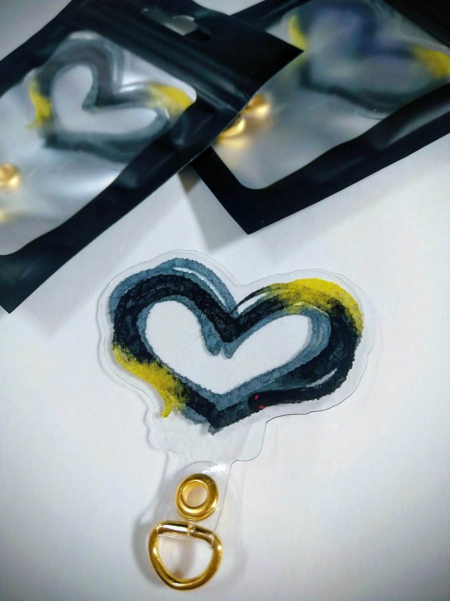 これ、自分のスマホにセットしてすごくいい感じなんだけど自分のスマホ