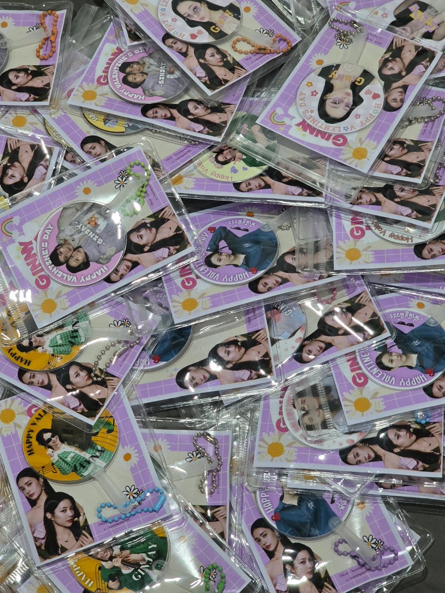 Giveaway พัดจิ๋วมาแล้วค้าบบบ 
จำนวนจำกัด  50 ea 💜💛
เจอกันวันที่ 14 ก.พ. อุนแม่ และ อุน(ไม่)แม่ มารับได้นะคะ

#GinJay
#ginnynatnicha
#aangelinaass
#GinnyJaynaHeart2Heart