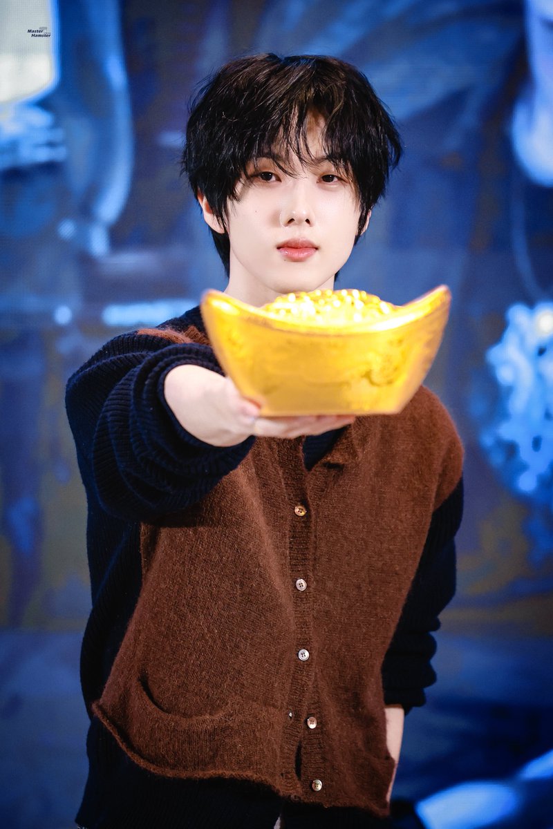 MasterHamster tweet media