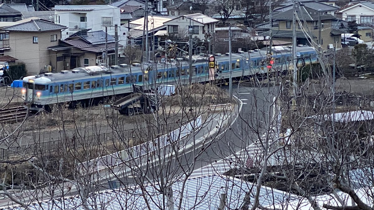 久しぶりに、しなの鉄道115系のスカ色とS11新長野色を撮影しま