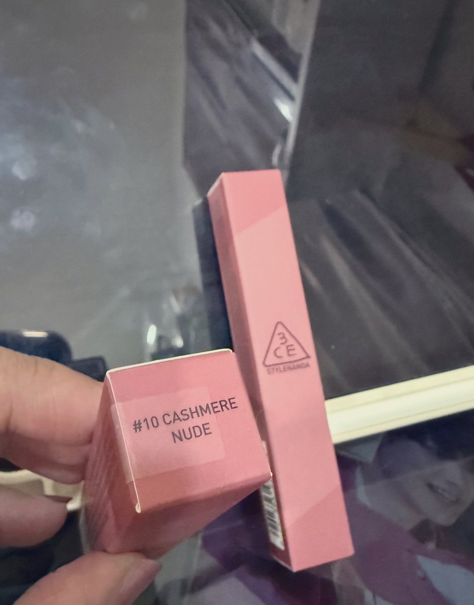 onyourj_ue's tweet image. แจกลิป 2 แท่งคับ
🩷cashmere nude

รีเลยคับ สุ่มวันนี้ดึกๆคับ🥹
ขอคนที่เป็นแฟนคลับปอนด์ภูวินทร์ + สะดวกออกค่าส่ง 20 บาทคับ🙇🏻‍♀️

#3CEIVELMISTYOUEVENT 
#MISTYLIPBARE 
#VELVETLIPTINTPLUSH 
#ppnaravit
#PondPhuwin 
#Pondx3CEIVELMISTYOU