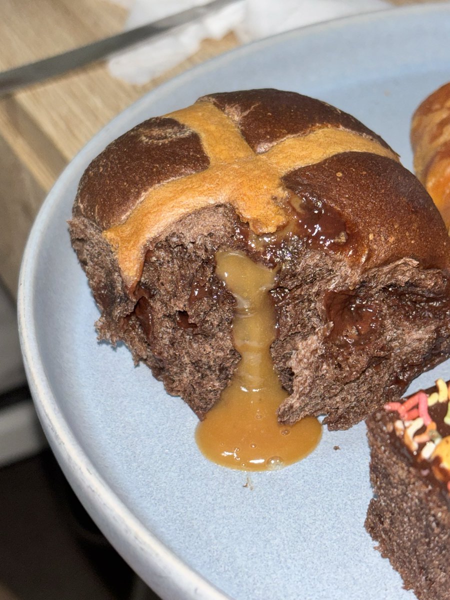 자고로 이런 빵은 전레 30초 돌려야 하는거 아시져?