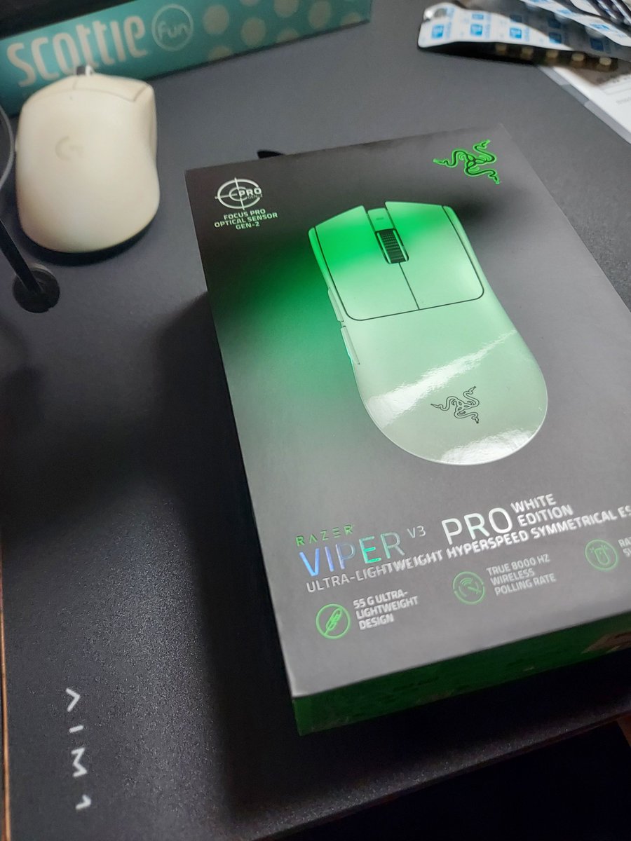 すずきしの tweet media