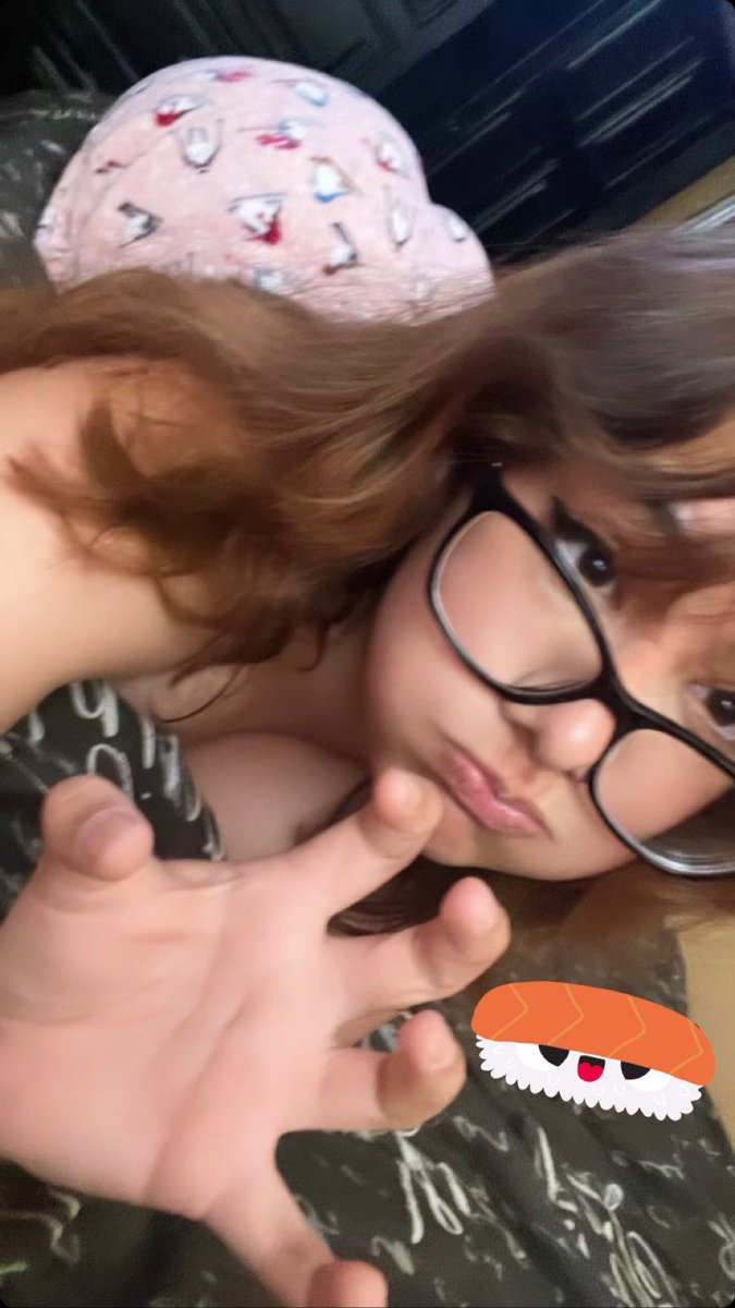 new moots or a boyfriend ? <3 #nsfwtwt