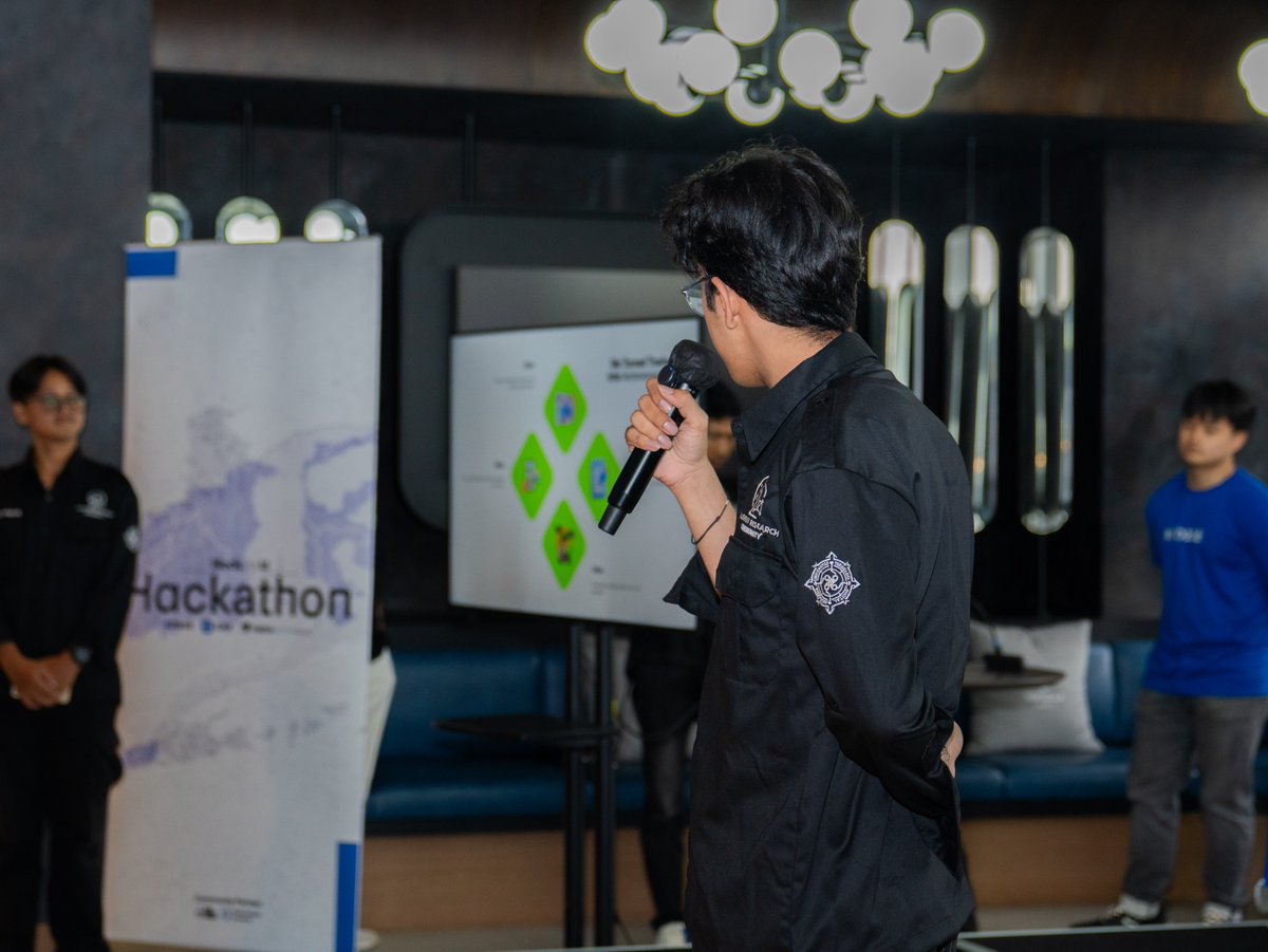 Base Indonesia tweet media