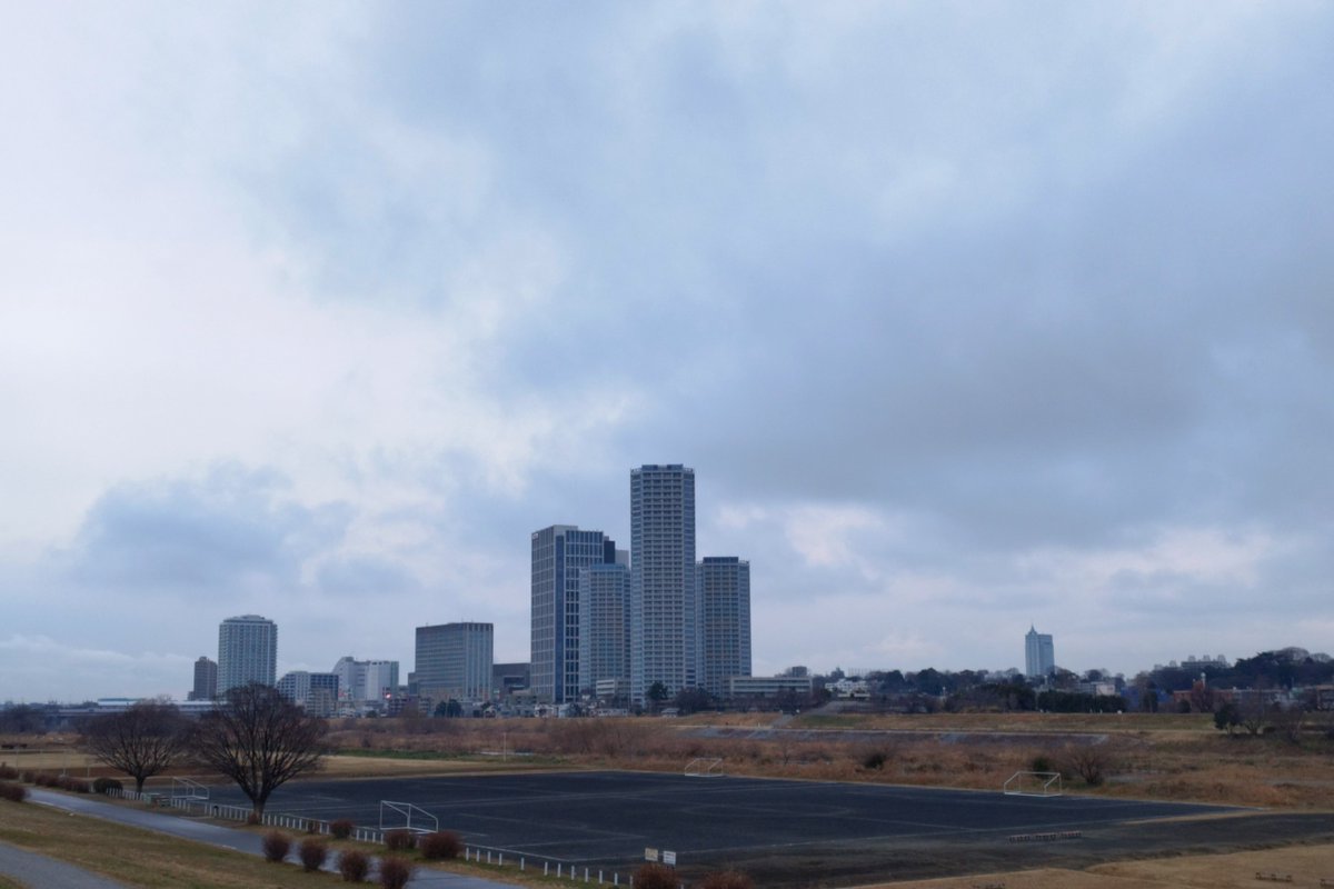 雪がやんだから走りに行った。
いやぁ～、寒い😨
さっさと走らないと、体が冷えちまう！
#ジョギング #ジョギングなう