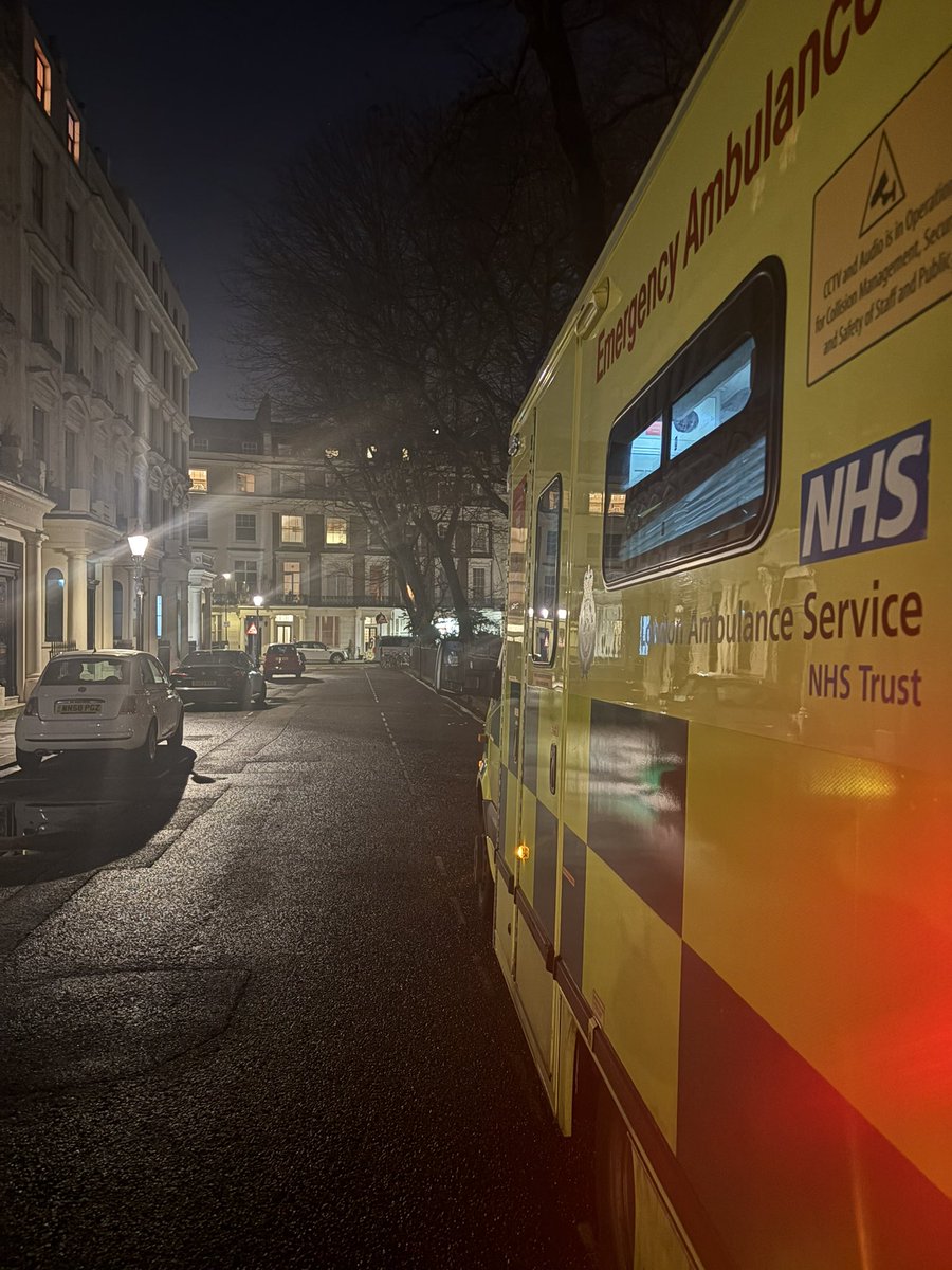 samdally's tweet photo. From a tired SW London crew who ended up in Bayswater with less than an hour to go 🙃 https://t.co/0m2mrJ6Kvg