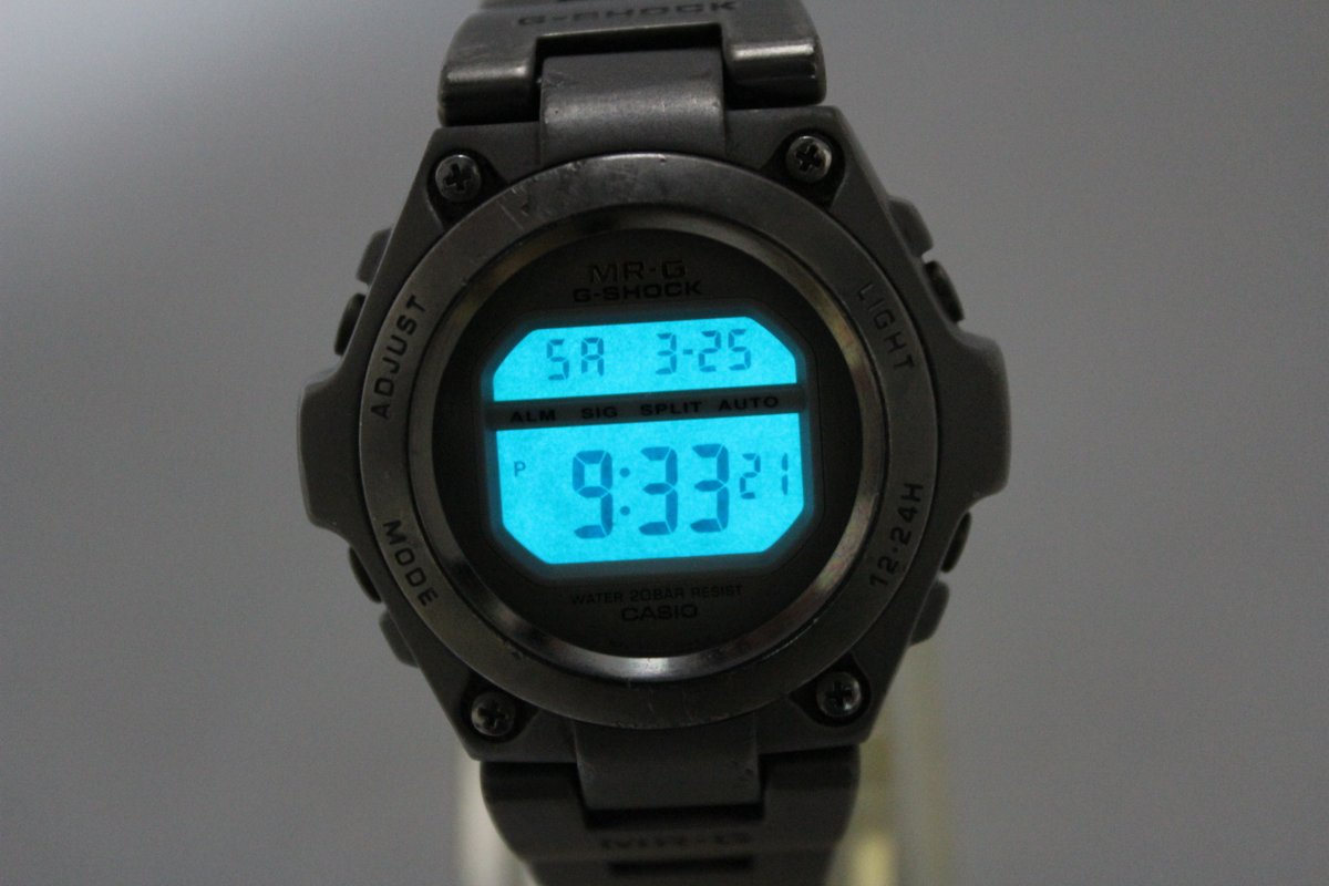 GshockTkhs's tweet photo. MRG-100T MR-G model CASIO https://t.co/JjzVG2QlFX #firstmodel #mrg #casiowatch https://t.co/V9IEe40W64