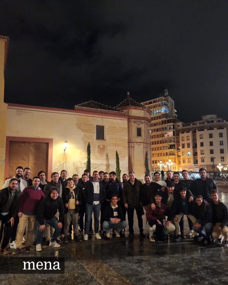 En el día de ayer, tras la jornada de tallaje, el equipo de trono de Ntra. Sra. de la Soledad, junto con los portadores, realizaron la ya tradicional cruceta.

Se repasaron los puntos clave del recorrido de cara al buen hacer de este Jueves Santo 2026.

#CofradíasMLG #Mena2026
