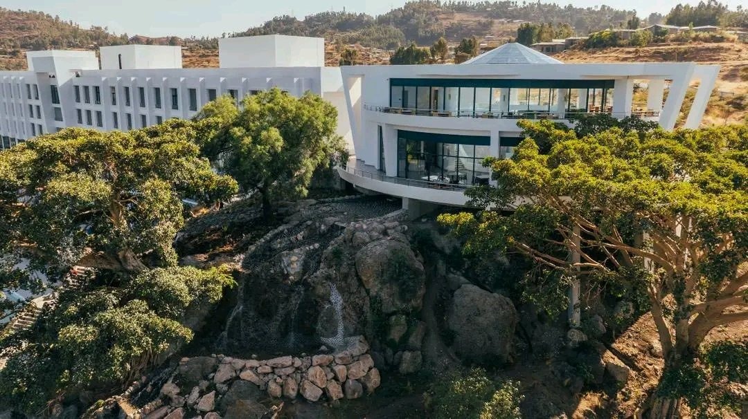 ETEmbassyJIB's tweet photo. Prime Minister Abiy Ahmed inaugurates Logo Hayk Resort in South Wollo Zone, Amhara region, a world-class destination where culture, nature, and hospitality converge. Ethiopia is boldly embracing tourism as a driver of growth and transformation! #visitethiopia #Dineforgeneration https://t.co/NuY6VUgxr9