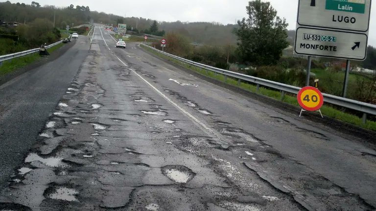 sfdxpro's tweet image. En este país es OBLIGATORIO pagar miles de millones en

Impuesto de circulación
Seguro
Impuesto a los carburantes
Tasas por cambio de titularidad
ITP (transmisiones patrimoniales
Pegatina medioambiental
Baliza V16
Multas cuando toque

Pero para arreglar carreteras no hay dinero🤬