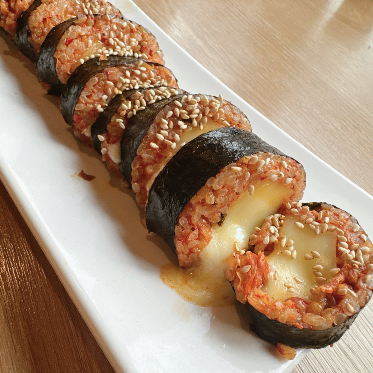 子が行きたがってたNENE CHICKENへ
モッパンセットとチーズキムチキンパ

美味しかった😋