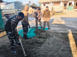 71BNCRPF's tweet image. #SwachhBharat #CommunityEffort #CleanIndia
On 07/02/2026, G71 Bn A successful cleanliness drive in the area of TORBUNG bazar naka point of G/71 Bn, U/PS PGCI Bishnupur, Manipur.