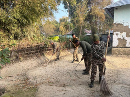 71BNCRPF's tweet image. #SwachhBharat #CommunityEffort #CleanIndia
On 06/02/2026, F/71 Bn A successful cleanliness drive in the area of Chiristropher Education School, U/PS PGCI, Bishnupur, Manipur.
.
