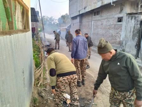71BNCRPF's tweet image. #SwachhBharat #CommunityEffort #CleanIndia
On 05/02/2026, D/71 Bn A successful cleanliness drive (Plastic/Polythene Free Zone) in the area of  Kwakta to Phholzang Mkt road, U/PS PGCI Bishnupur, Manipur