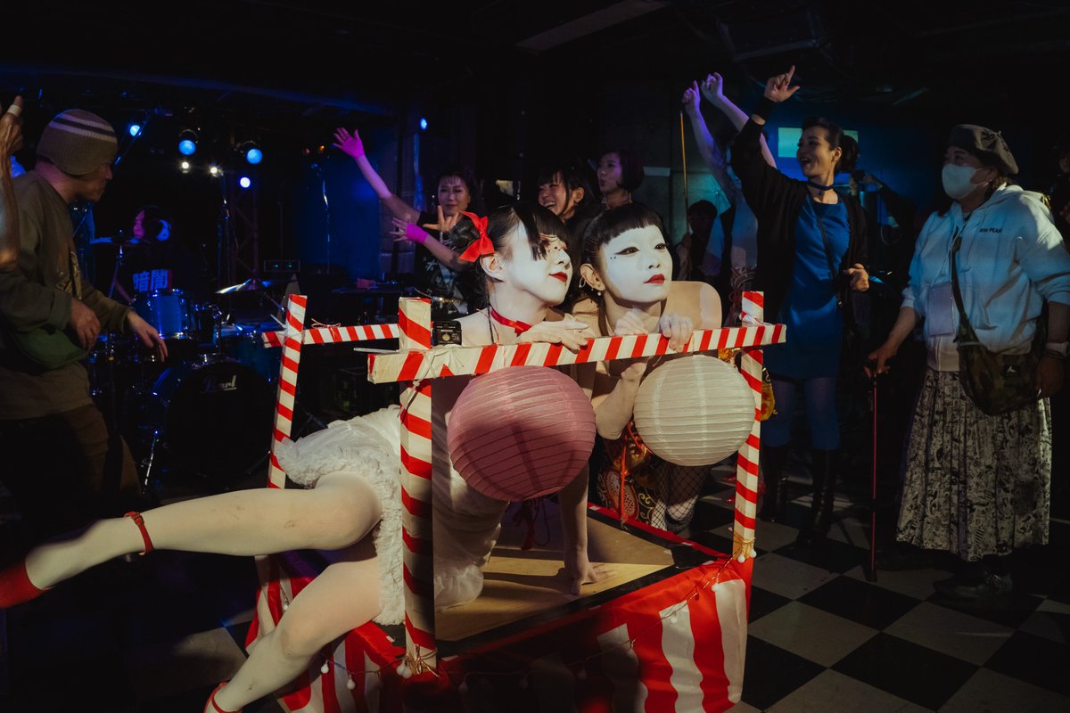 manimanium tweet media