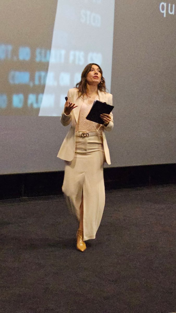 AI Prompt Day tweet media