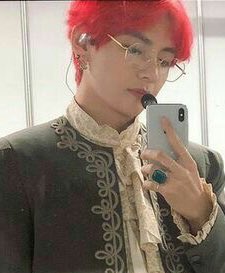 Taehyungimpact's tweet photo. 2018                                                       2026 https://t.co/5mDe8MKanH