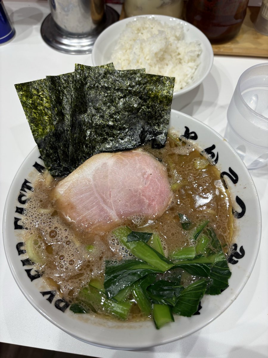 m__k86239's tweet photo. ラーメン三浦屋
並び3組 待ち5分

本日はとんこつみうら
家系では1、2番に好き
 #ちーカワらーめん日記 https://t.co/YUmBP47ujn