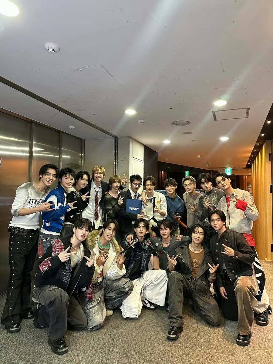 xlxaxk's tweet image. กูให้เลย! ใครจะไปคิดว่าจะมีเฟรมรวมกันแบบนี้!!!

#CORTIS #코르티스