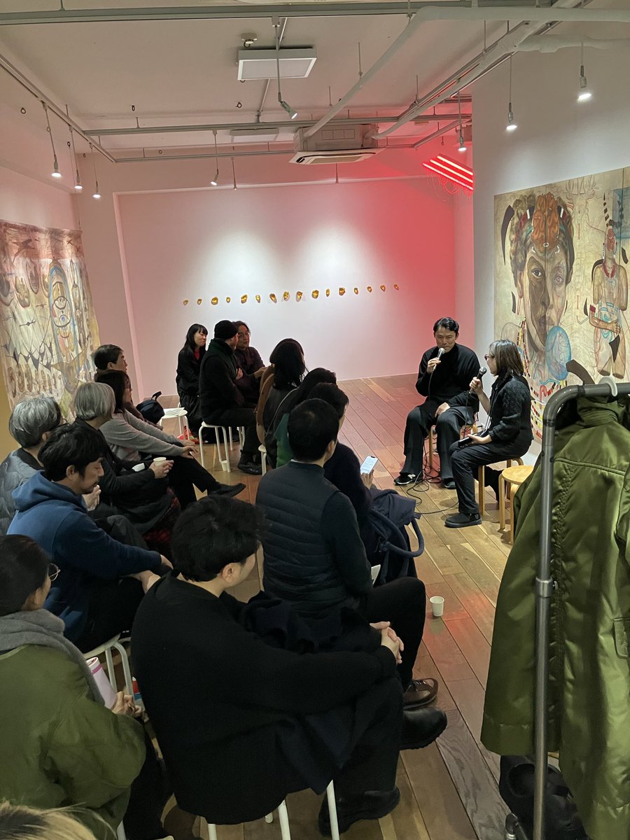 info_AL's tweet image. 只今、アーティストトーク開催中！途中からでもご参加できます。入場料1,000円1ドリンク付。2階キッチンスペースでは小料理725も開催中。心もお腹も温まりにいらして下さい。
#恵比寿映像祭2026 #言葉なき声、密やかな響き