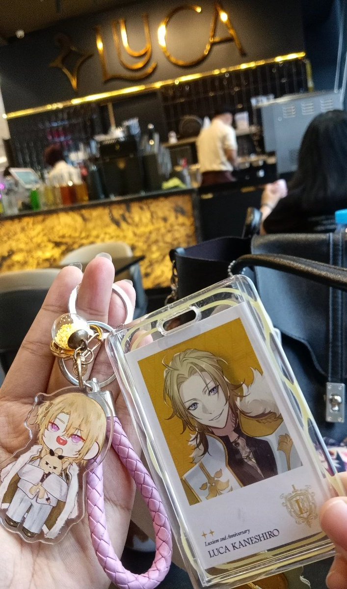 𝕞𝕒𝕪𝕝𝕚𝕟 loves blonde fictional character men tweet media