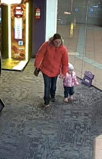 ColumbuzzMedia's tweet photo. Woman steals wallet from arcade in mall but CPD got it back! Proof people are not as cleaver as they think. https://t.co/Crswvs21q9