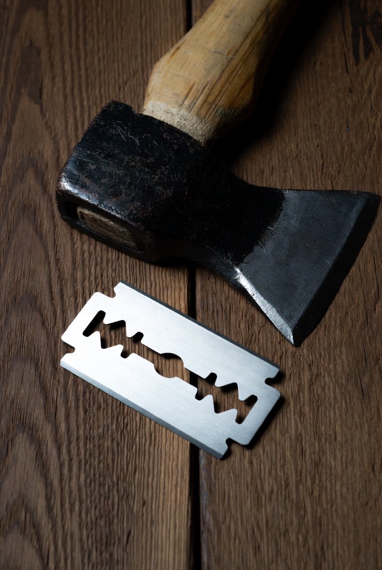 Magagula82906A's tweet photo. The razor blade is sharp but can’t cut a tree; the axe is strong but can’t cut the hair. Everyone is important according to his/her own unique purpose…Never look down on anyone unless you are admiring their shoes…#ProgressNotPerfect https://t.co/SsXzwK966H