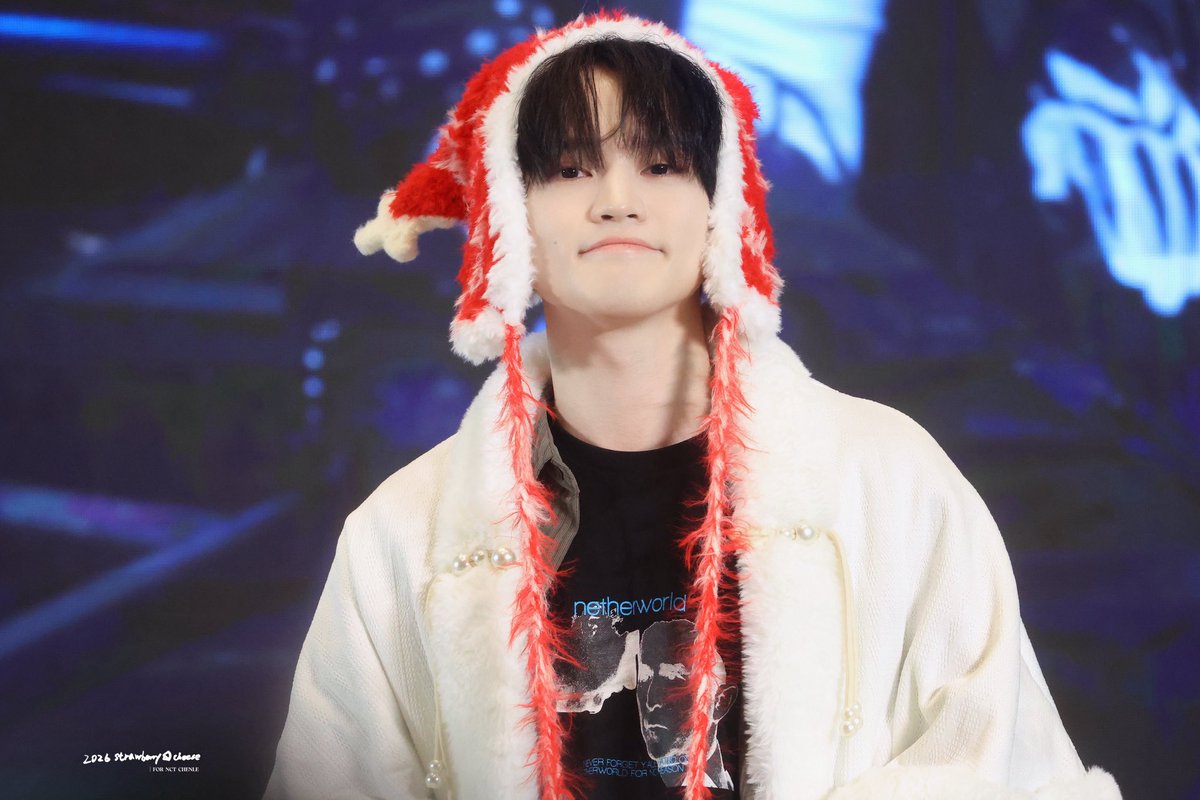 𝐒𝐭𝐫𝐚𝐰𝐛𝐞𝐫𝐫𝐲𝐂𝐡𝐞𝐞𝐬𝐞. tweet media