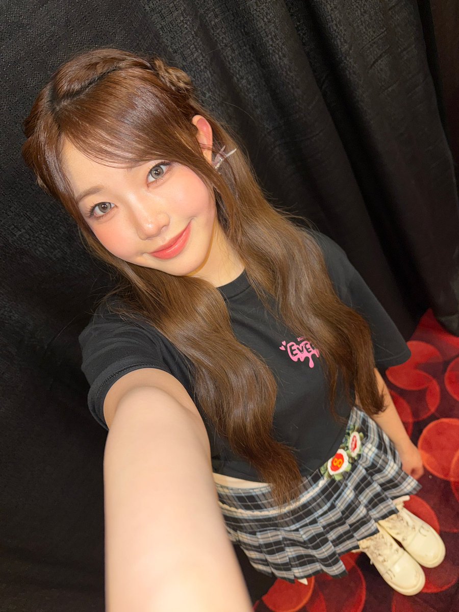 UNIS_offcl's tweet image. Jacksonville 🤗

#UNIS #유니스 
#YOONA #오윤아