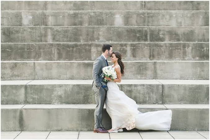 SifaFm's tweet photo. #SharewithGraceLove
If you had to choose, would you invest your wedding money in building a business or in celebrating a lifetime marriage?
#WeekendBridge
Listen Live
https://t.co/84IYgXjpqa https://t.co/6zLHhxLMi6