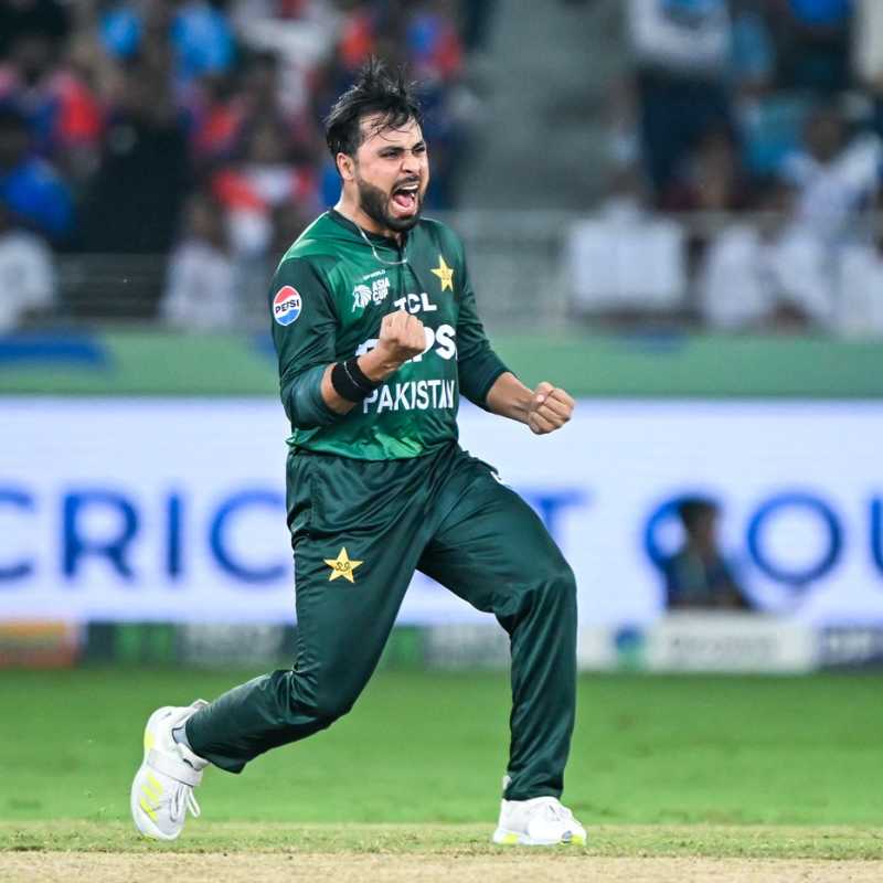 LensOfPower's tweet image. Faheem Ashraf is today's Hero.
What a Game. Amazing shots by Faheem. Well Done. 
Pakistan Won🇵🇰 
#PAKvsNETH #T20WorldCup