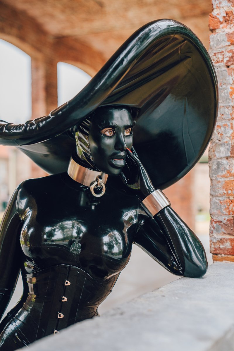 RubberAperture tweet media