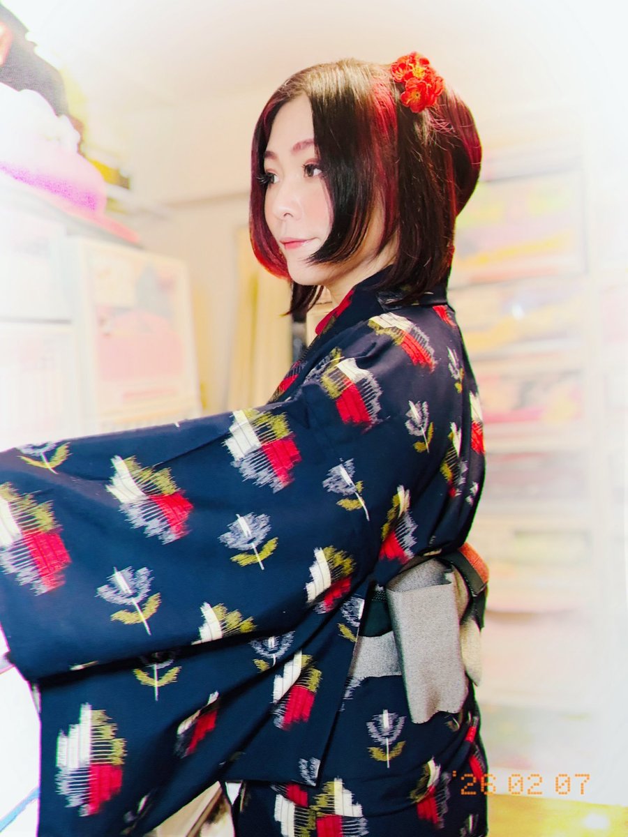 sing_draw_chie's tweet image. 土曜日荒木町。頭皮の休息。雪予報なのでウールの着物をショート丈に着付けて足元はブーツ！
マオお兄にゃんは、今冬2回目のインフルエンザ！今回はB！インフルエンザに愛されてるね。姫にうつりませんように、、、🥲
#荒木町 #土曜日 #雪 #インフルエンザ #荒木ちえ